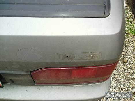 Mazda 323 BF SOLGT billede 9