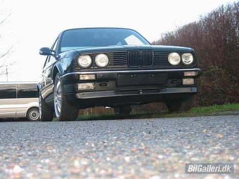 BMW E30 325i billede 2
