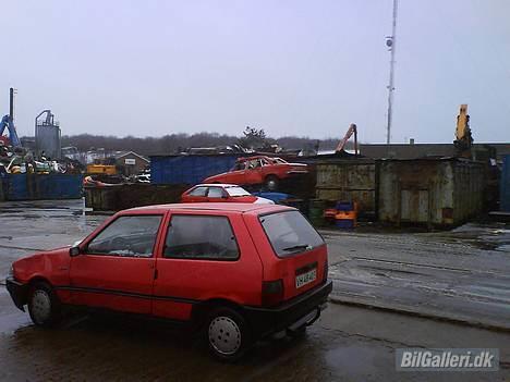 Fiat Uno -->DØD<-- - Sidste billede der blev taget af den lille Ferrari. :) billede 20