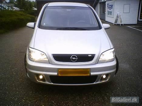 Opel Zafira OPC  billede 8