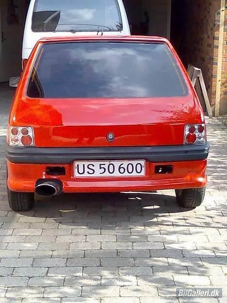 Peugeot 205 projekt nye billeder - resultatet efter udspartling af begklap billede 5