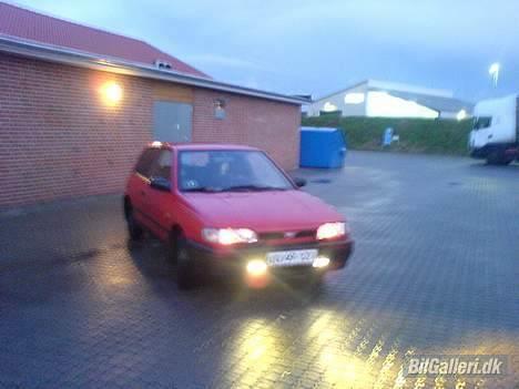 Nissan sunny 1,4i lx billede 3