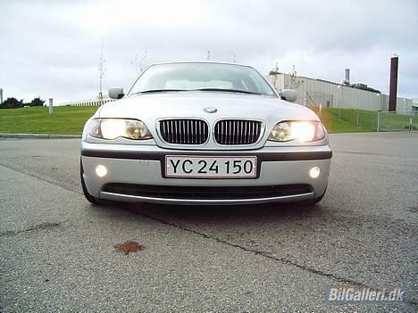 BMW 320d solgt billede 2