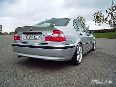 BMW 320d solgt billede 4