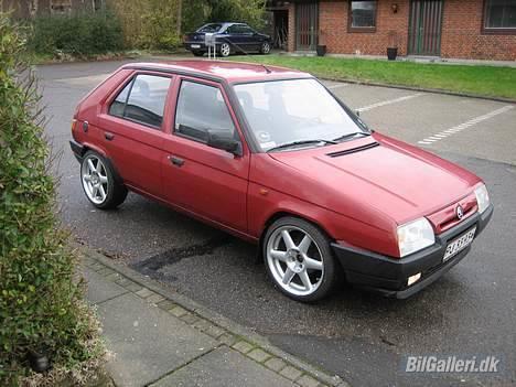 Skoda Favorit DØD ved Huggeren billede 7