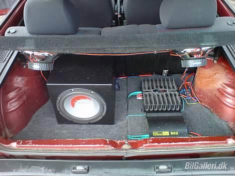 VW Polo - Plain og simple. Spiller fantasisk iforhold til størrelsen, billede 9