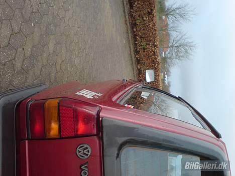 VW Polo - Lakken står utrolig flot iforhold til at den er 22 år gammel. billede 13