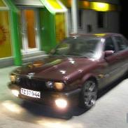 BMW 324
