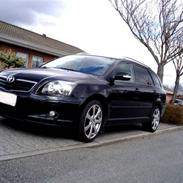 Toyota Avensis 2.2 D-4D Turbo