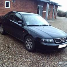 Audi A4 B5 2,6