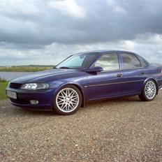 Opel Vectra B 2.0 16v 