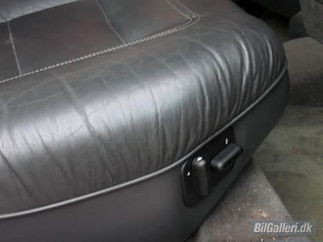 Renault Safrane V6i LTD  **SOLGT* - El-bagsæde. Rart med lidt luksus til passagererne for en gangs skyld.. billede 6