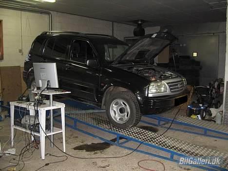 Suzuki Grand Vitara SOLGT - På rullefelt billede 19