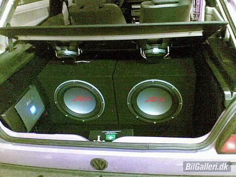 VW golf 2 R.I.P. - mangler kun en forstærker mere billede 9