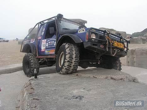Nissan patrol gr - kørsel på bunker billede 1