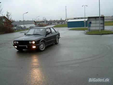 BMW 320  solgt billede 8