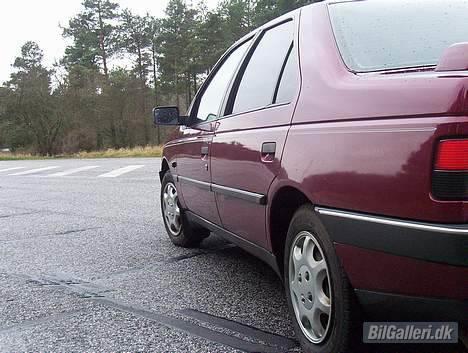 Peugeot 405 1,6 style (SOLGT) billede 14