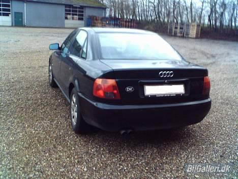 Audi A4 B5 2,6 billede 2