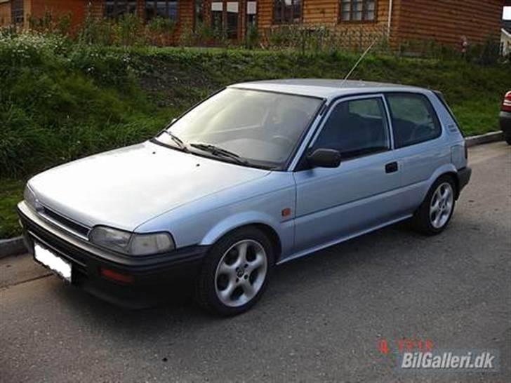 Toyota corolla - fin rolla billede 1