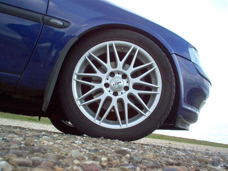 Opel Vectra B 2.0 16v  - 17" Rial Lemans  billede 1