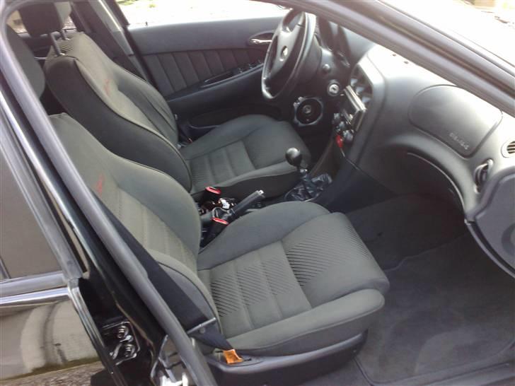 Alfa Romeo 156 2.5 V6 24V  -SOLGT-! - Flot og ren kabine :D billede 11