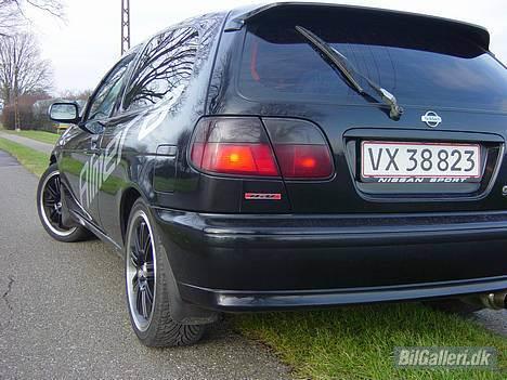 Nissan almera *SOLGT* billede 5