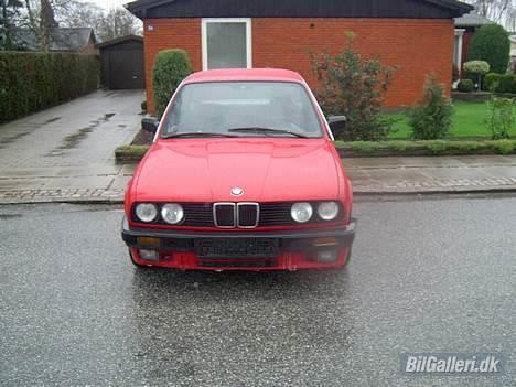 BMW 320i 2,0 E30 død - undskyld min dårlige parkering...  billede 15