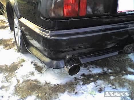 Ford sierra (solgt) billede 3