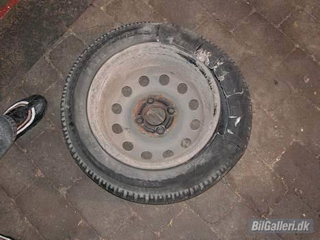 Ford Escort "Solgt" - et lille uheld på motorvejen med 130+ km t. billede 16