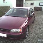 Toyota carina e  dead