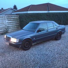 Mercedes Benz W201 190D