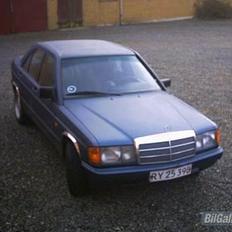 Mercedes Benz W201 190D