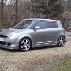 Suzuki Swift **Solgt**