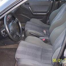 Mazda 323f GT SOLGT!