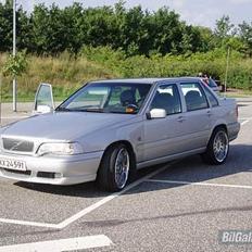 Volvo S70R  