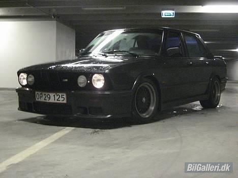 BMW e28 (SOLGT) - who´s bad billede 1