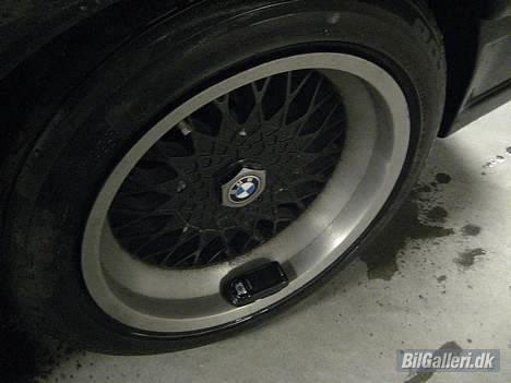 BMW e28 (SOLGT) billede 8