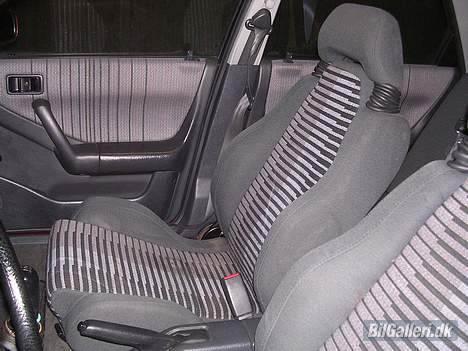 Mazda 323f  billede 5