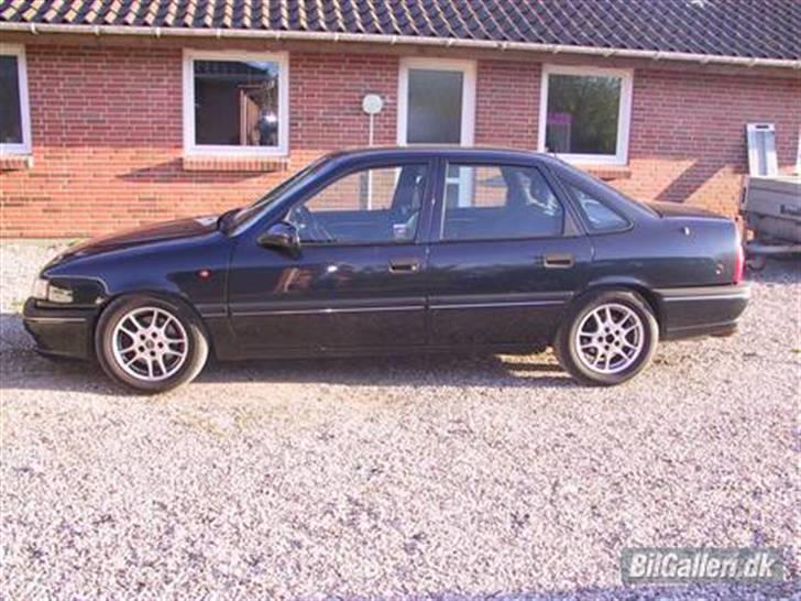 Opel vectra 2.5 v6 byttet væk - købt helt orginal en ejers  billede 1