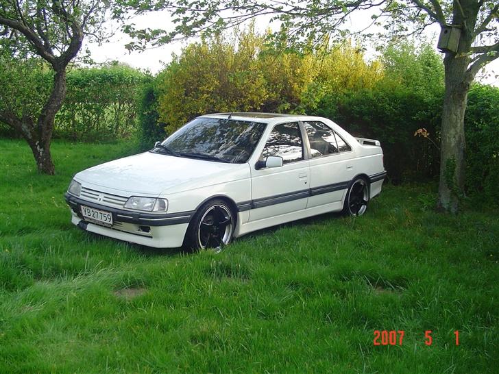 Peugeot 405 MI16 (Solgt) - Kunne godt bruge lidt makeup :o) billede 2