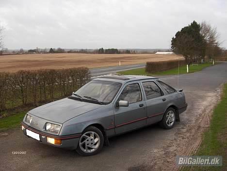 Ford Sierra 2.0i ghia billede 2