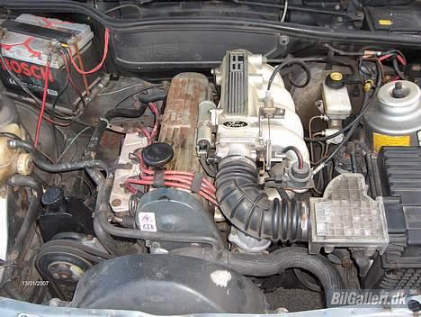 Ford Sierra 2.0i ghia - Gammel sur motor billede 9