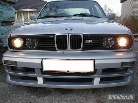 BMW E30 325ix - Kamei øjenskygger set lidt tættere på. billede 8