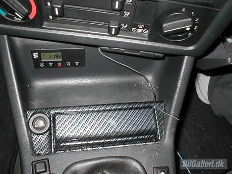 BMW E30 325ix - carbon look askebægre. billede 9