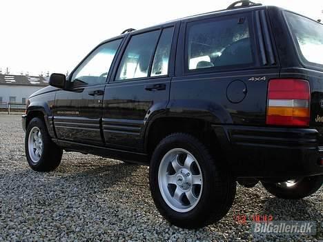 Jeep Grand Cherokee (SOLGT) v8 billede 13