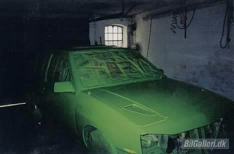 Opel Corsa A 1.6sh *DØD* - Så malede jeg den kawa-grøn.. billede 2