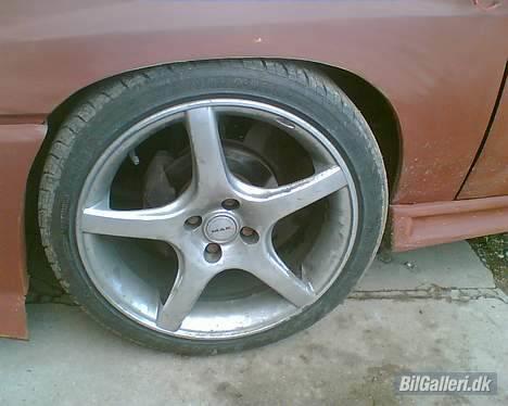 Opel Corsa A 1.6sh *DØD* - Første gang mine 17" er på. billede 12