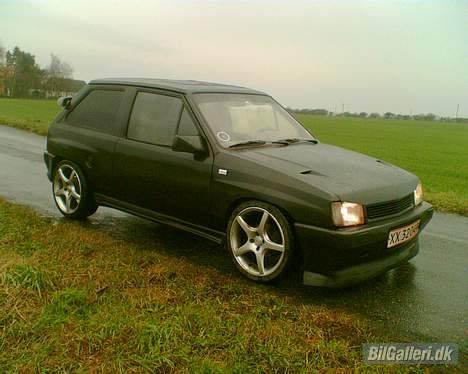 Opel Corsa A 1.6sh *DØD* - Så blev den metal-sort :) billede 13