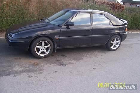 Mazda 323f GT SOLGT! - Mazda GT billede 1
