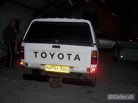 Toyota hilux - dejlig bagdel billede 2